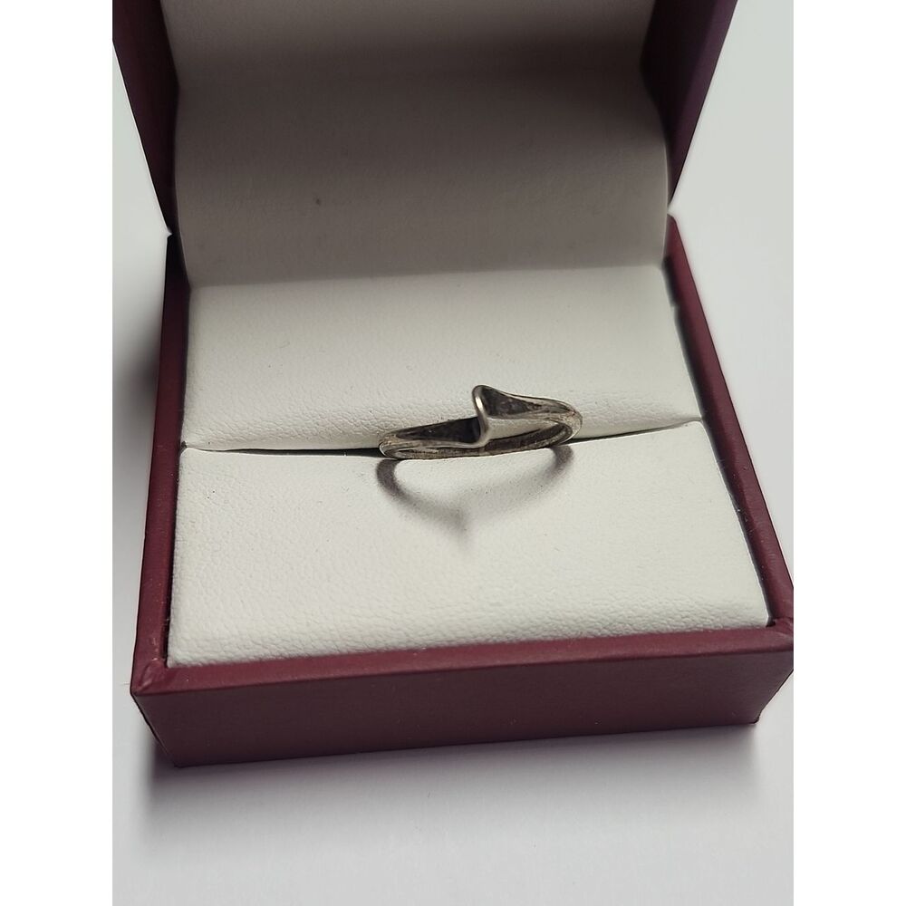 Minimalist 925 Sterling Silver Wave Ring Size 5